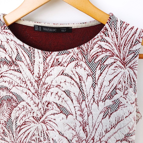 Zara Patterned Textured Crop Top - Picture 2 of 3